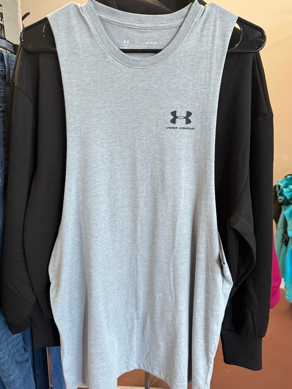 Under Armour Men’s Light Gray Sleeveless Training Tank